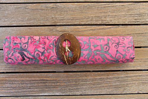 1-3003 Sarong Sedang: rosa mit Ornamenten in braun bis grau