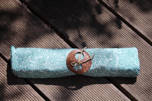 Sarong Ungasan: grün mit Spiralen in weiß